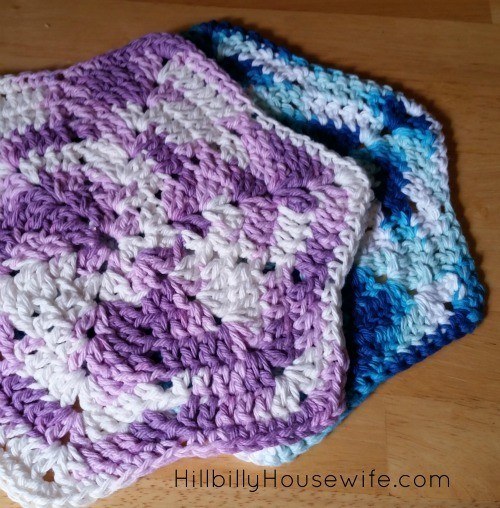 Make up a few of these dish cloths as gifts. They also make great wash cloths. 