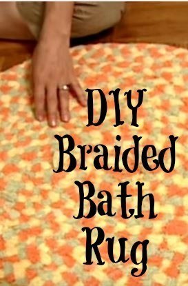 Turn old towels into this cute diy bath rug.